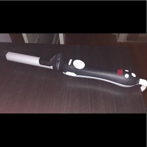 SOLD✅ Beachwaver SI LIKE NEW